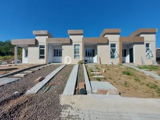 Fachada de uma casa em construção em Lajeado, Brasil.