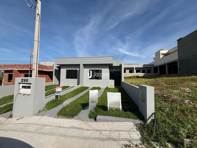Casa geminada com 2 dormitórios