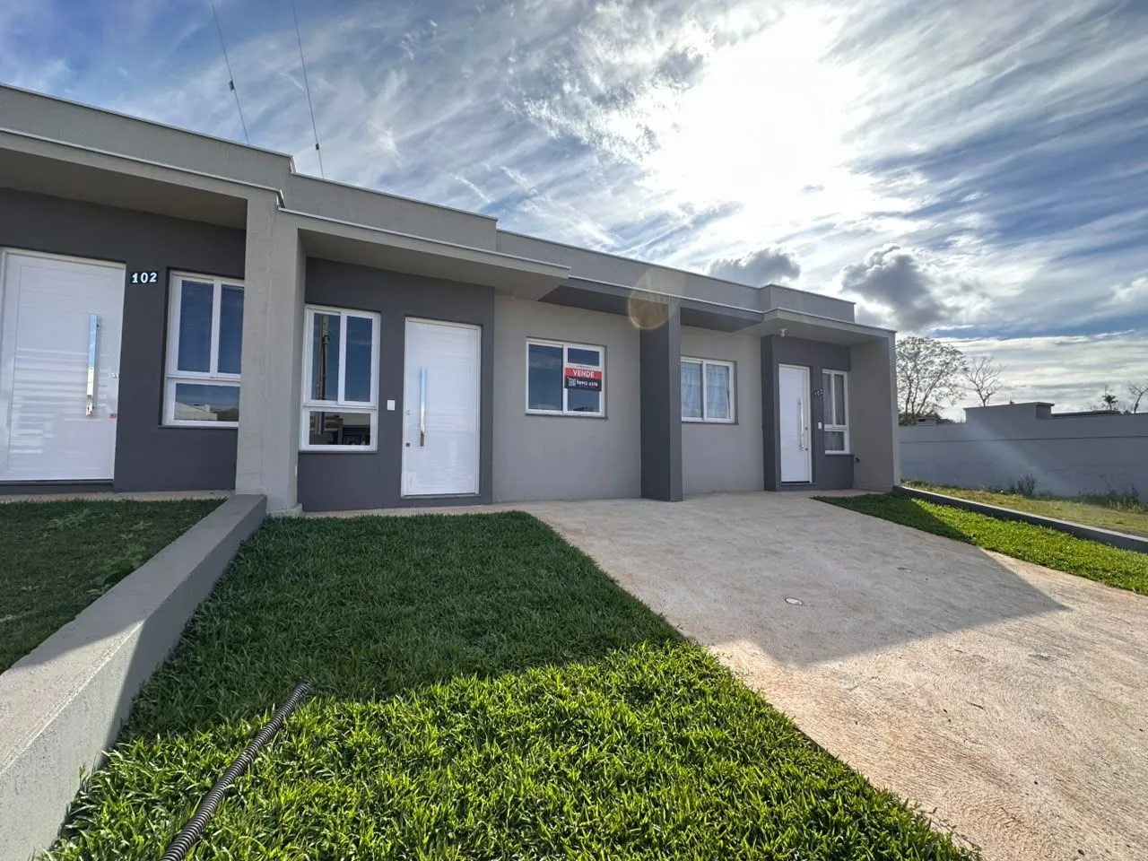 Casa geminada com 2 dormitórios, foto 1
