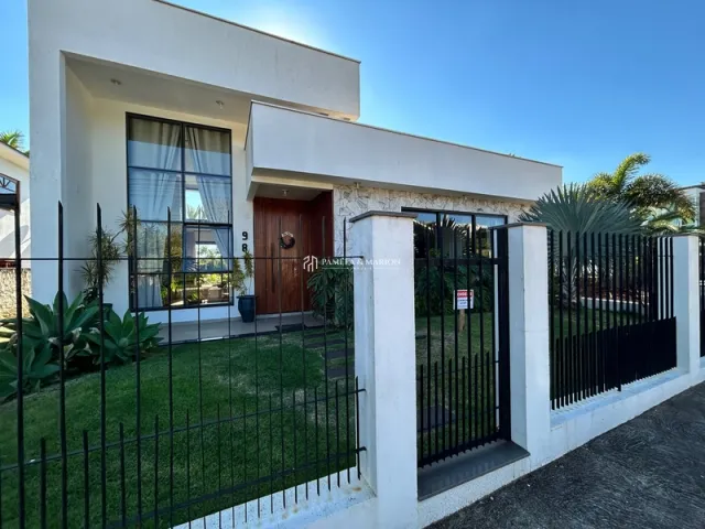 Casa com 2 dormitórios