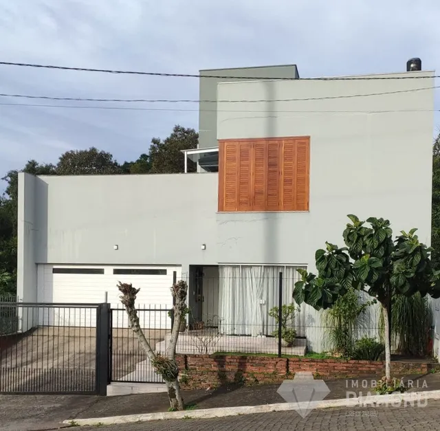 Casa com 3 dormitórios