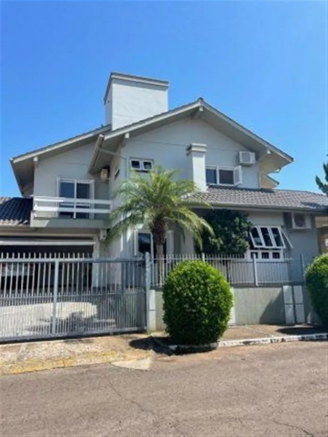 Casa com 3 dormitórios