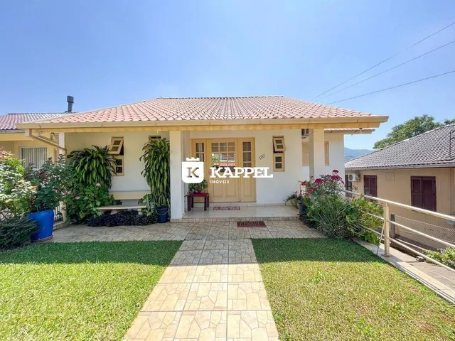 Casa com 3 dormitórios