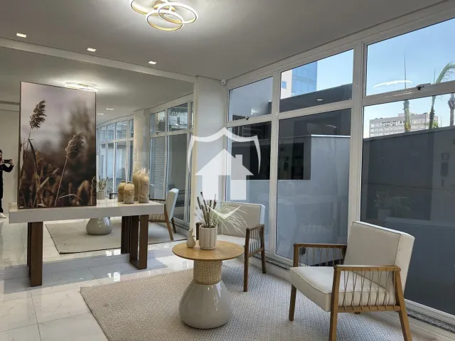 Apartamento com 2 dormitórios, foto 2
