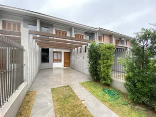 Fachada de um prédio residencial em Lajeado, Brasil com área externa.