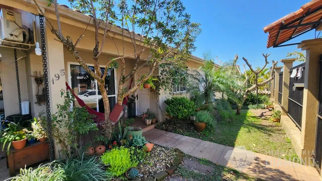 Casa com 3 dormitórios