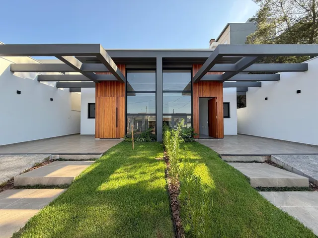 Casa geminada com 3 dormitórios