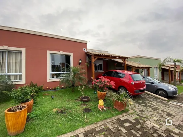 Casa geminada com 3 dormitórios