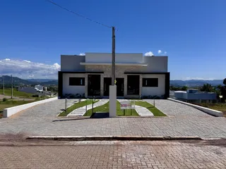 Casa geminada com 2 dormitórios, foto 2