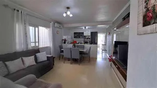 Casa com 3 dormitórios, foto 2