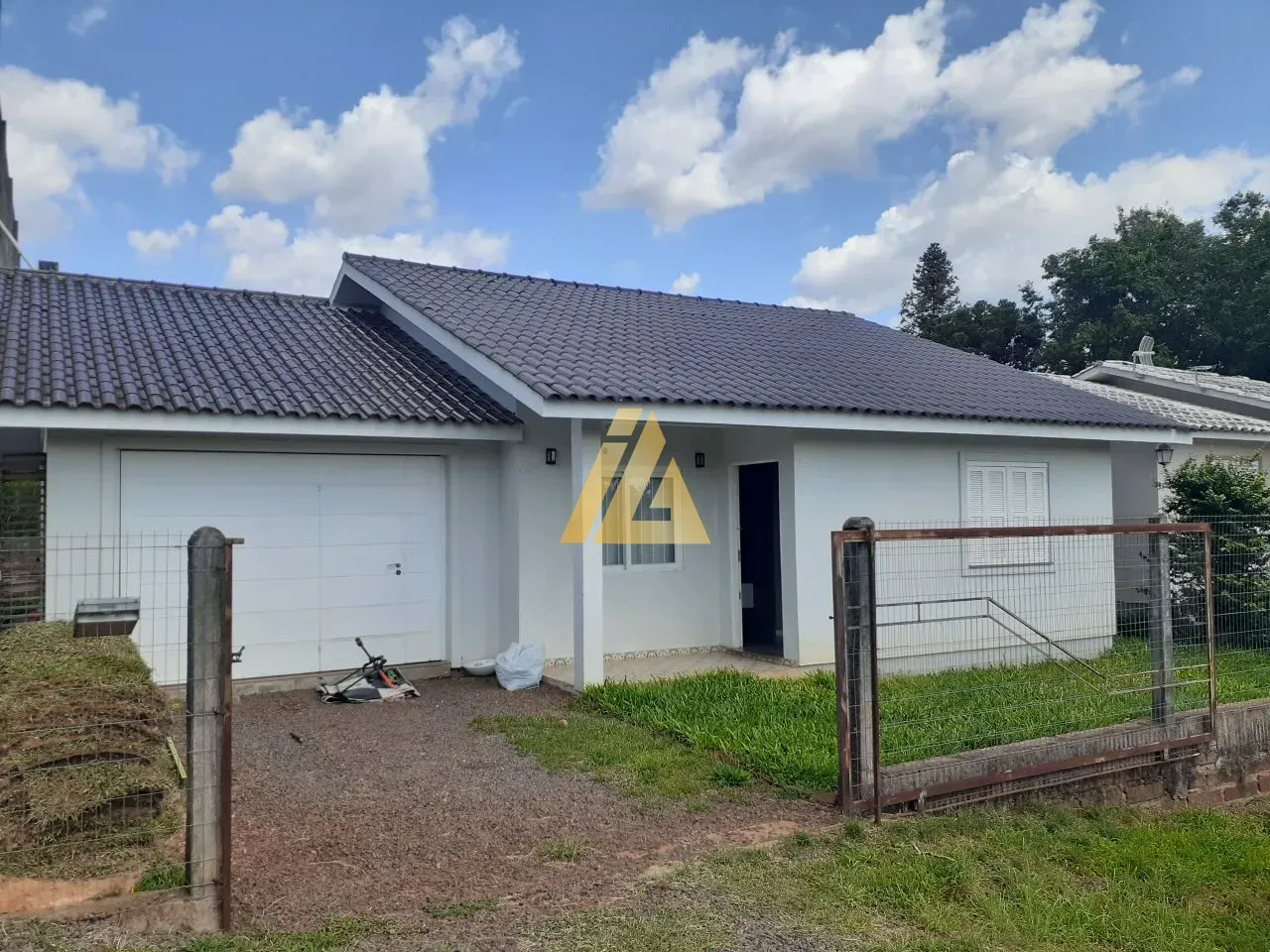 Casa com 2 dormitórios, foto 1