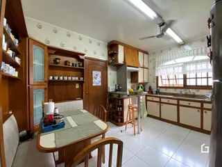Casa com 5 dormitórios, foto 8