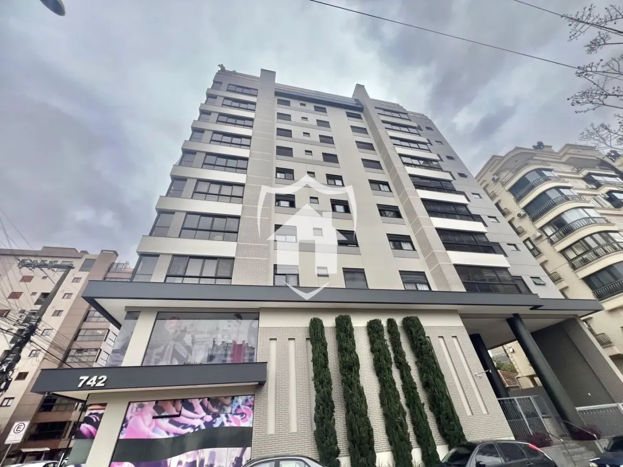 Apartamento com 4 dormitórios, foto 1