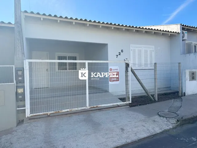Casa geminada com 2 dormitórios
