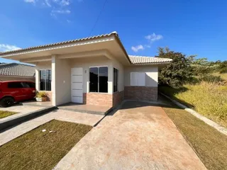 Casa com 2 dormitórios