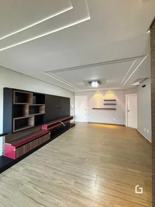 Apartamento com 3 dormitórios, foto 2