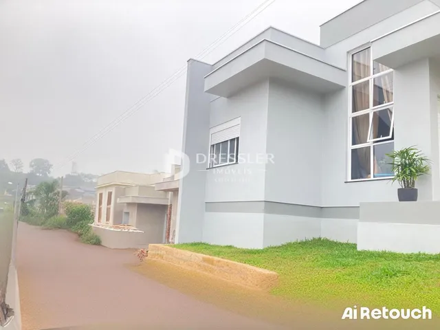 Casa geminada com 2 dormitórios