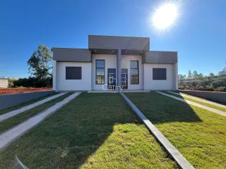 Casa geminada com 2 dormitórios, foto 1