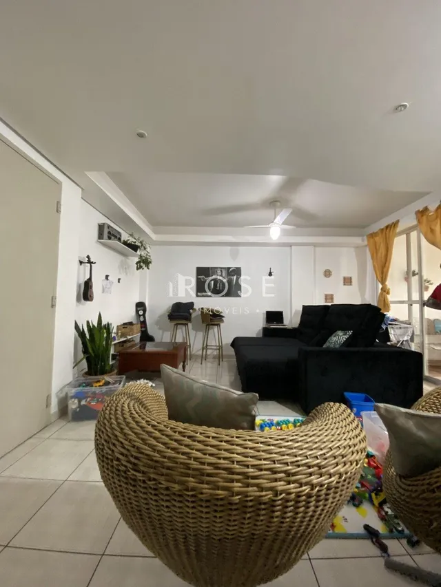Apartamento com 2 dormitórios