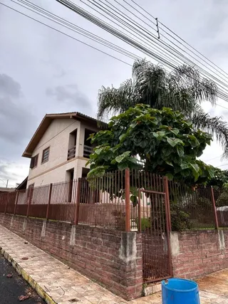 Casa com 3 dormitórios