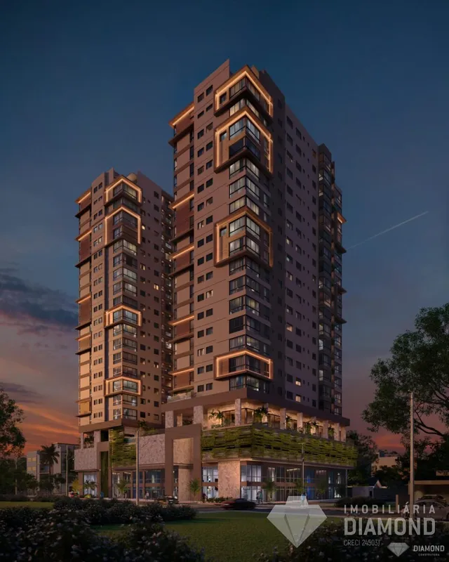 Fachada de um edifício residencial em Lajeado, Brasil ao pôr do sol.
