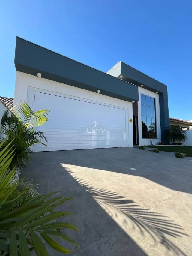 Casa com 4 dormitórios