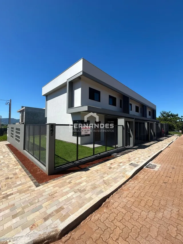 Sobrado com 3 dormitórios