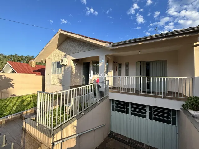 Casa com 5 dormitórios, foto 2