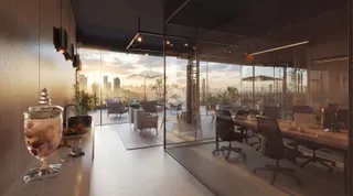 Sala de estar com vista panorâmica para a cidade através de grandes janelas de vidro.