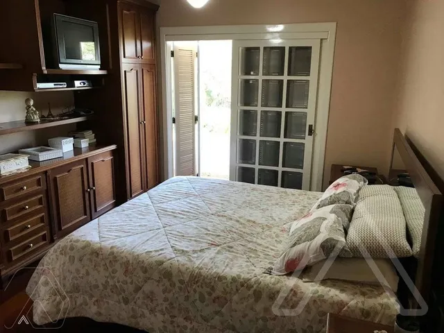 Casa com 4 dormitórios, foto 4