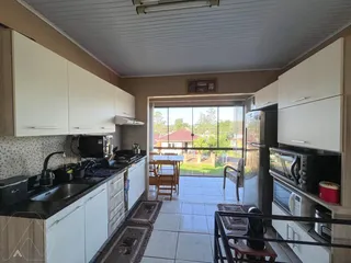 Casa com 4 dormitórios, foto 8