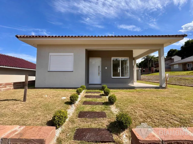 Casa geminada com 2 dormitórios