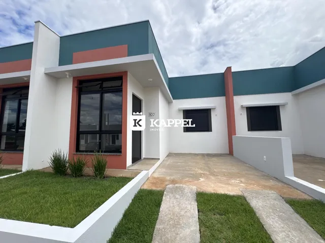 Casa geminada com 2 dormitórios