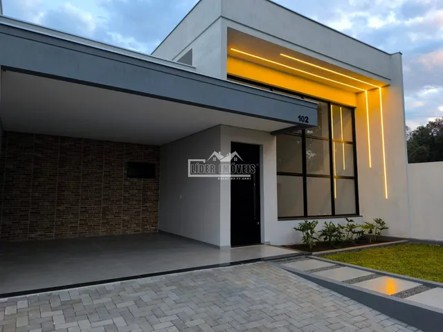 Casa geminada com 3 dormitórios