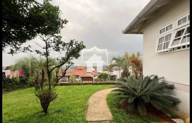 Casa com 3 dormitórios