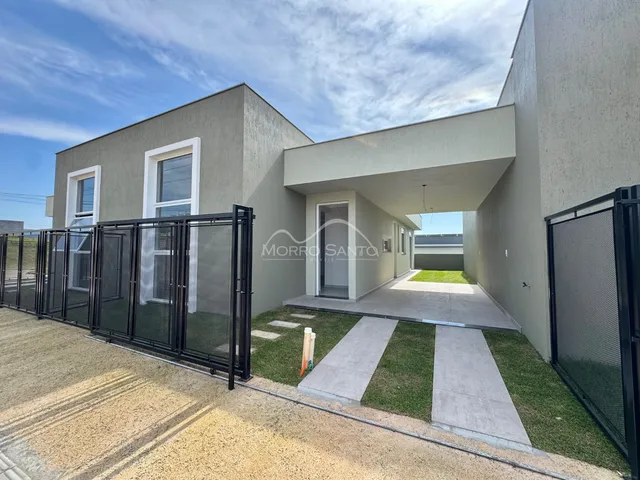 Casa geminada com 2 dormitórios