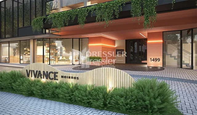 Fachada moderna de um imóvel em Lajeado, Brasil, com vegetação.