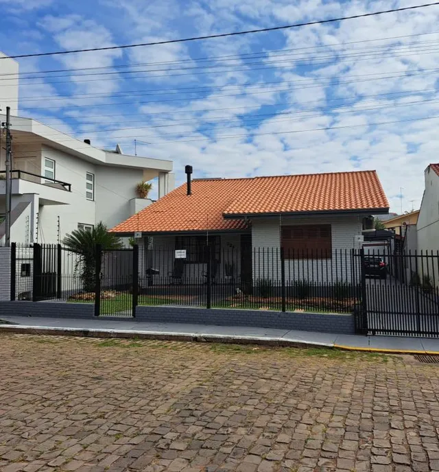 Casa com 3 dormitórios