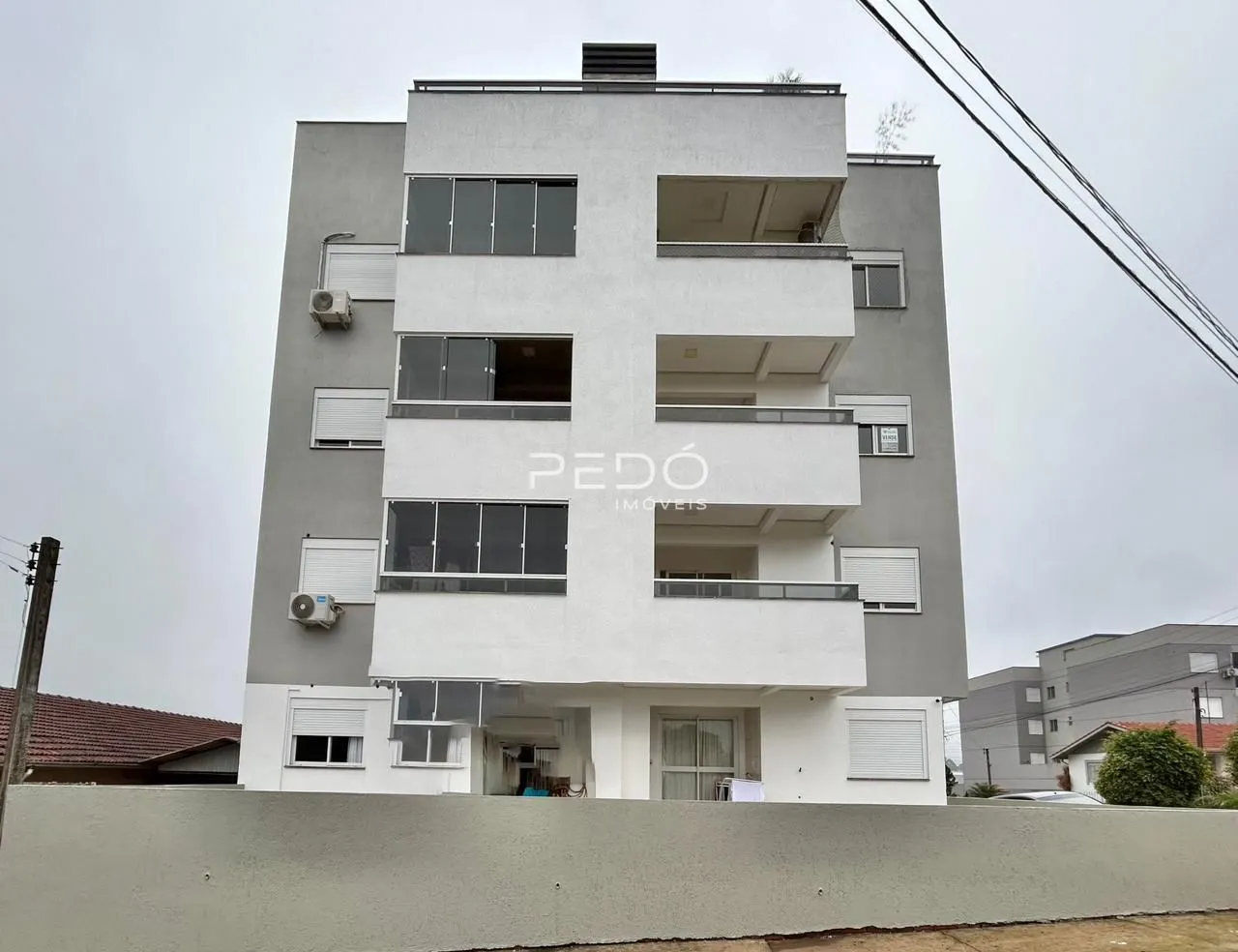 Fachada de um prédio residencial em Lajeado, Brasil.
