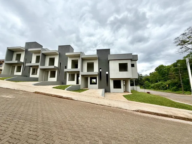 Sobrado com 2 dormitórios