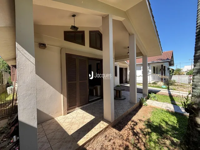 Casa com 4 dormitórios, foto 2