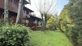 Casa com 6 dormitórios, foto 1