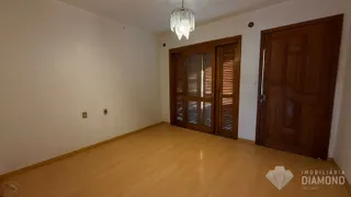 Casa com 4 dormitórios, foto 9
