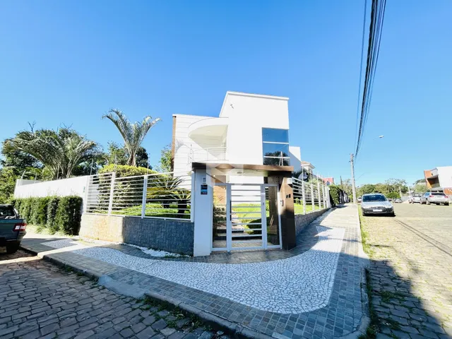 Casa com 3 dormitórios