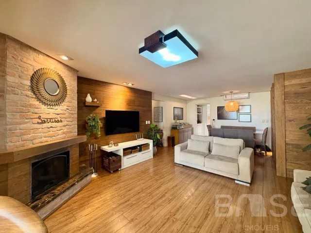 Apartamento com 3 dormitórios