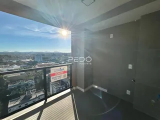Vista da varanda com vista para a paisagem urbana de Lajeado.
