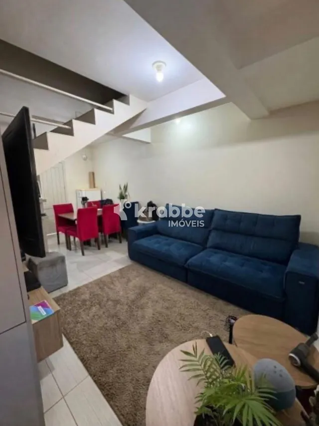 Sobrado com 2 dormitórios