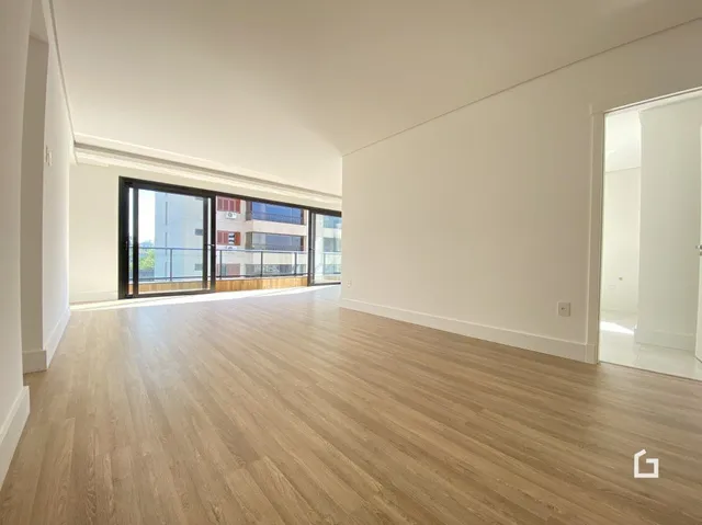 Apartamento com 3 dormitórios