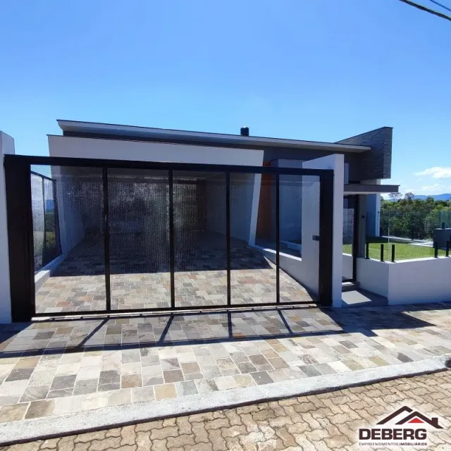 Casa com 3 dormitórios