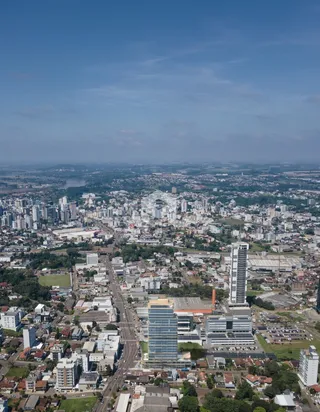 Vista aérea de uma área urbana em Lajeado, Brasil.